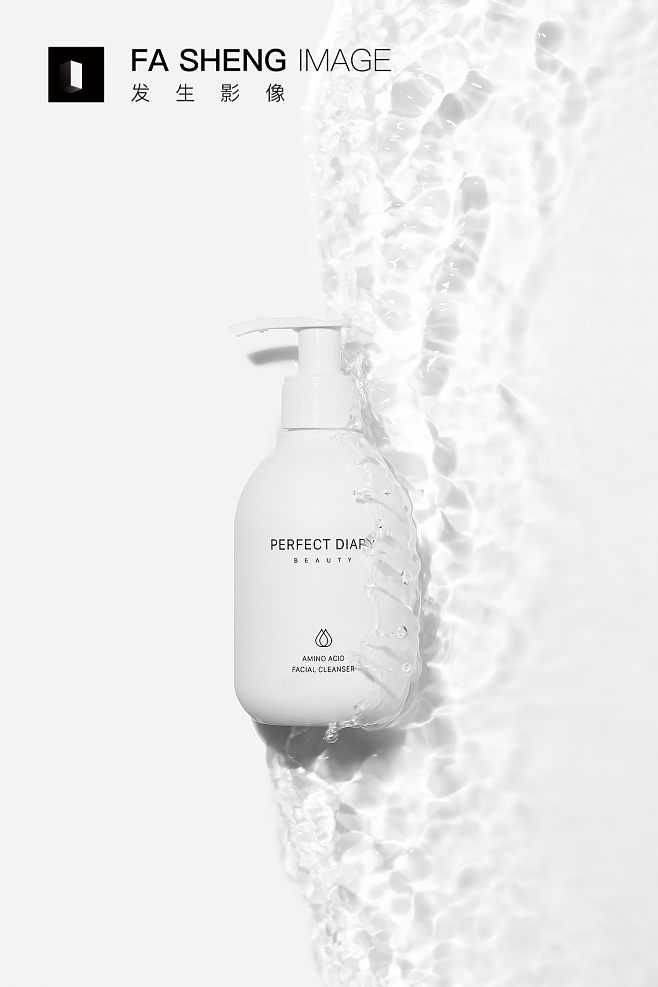 纯粹之境 洁面乳广告摄影的美学探索